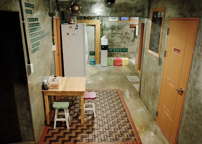Hostal Bong Backpackers