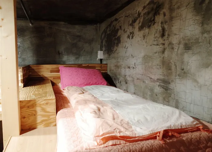 Bong Backpackers Hostal *