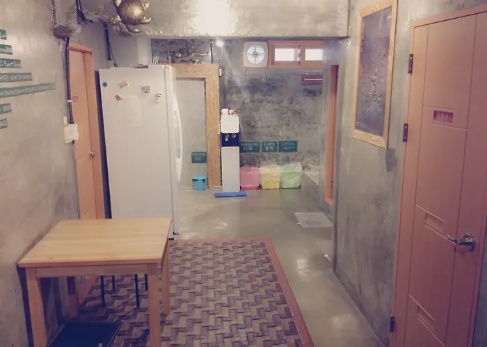 Bong Backpackers Hostal *