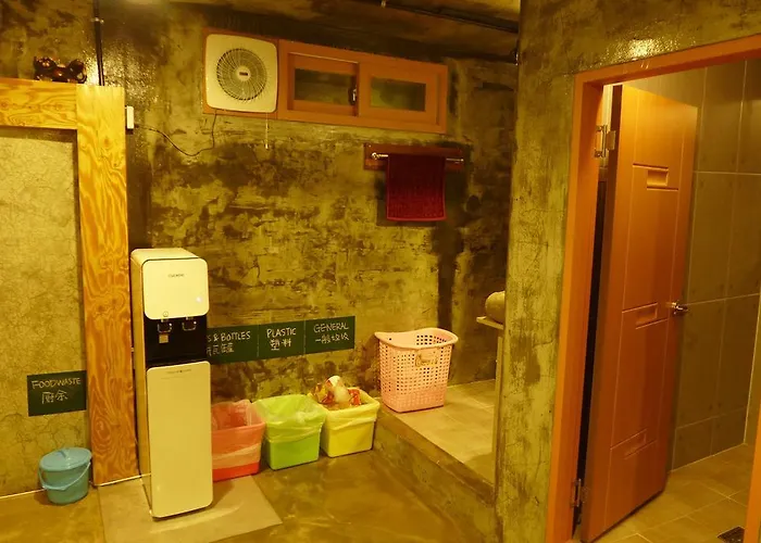 Bong Backpackers Hostal *
